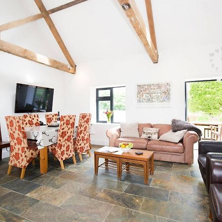 South Cottage - Rural Gem In The Heart Of The Sussex Countryside Twineham Esterno foto